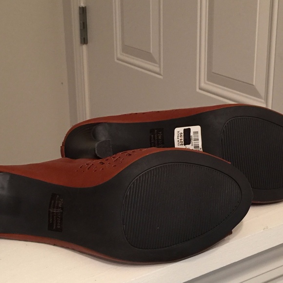 CATO 4"‎ Pumps Cut-out Pattern Faux Leather Heels - Picture 2 of 4